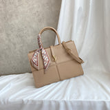 Palomino Nomia Handbag - Khaki
