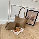 Palomino Emari Shoulderbag - Khaki