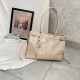 Palomino Avelin Totebag Wanita - Cream