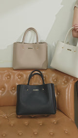 Palomino Astera Handbag Wanita - Black
