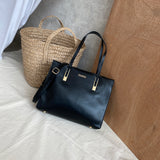 Palomino Denara Shoulderbag - Black