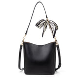 Palomino Catrin Shoulderbag - Black